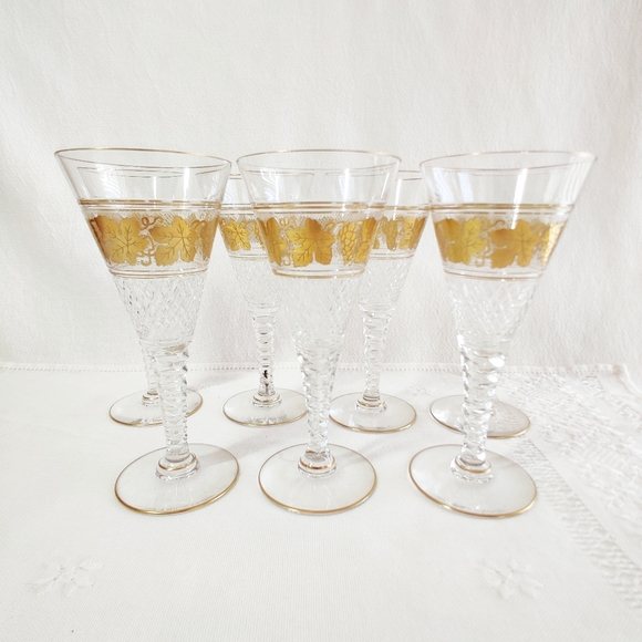 Val Saint Lambert Cut Crystal Port Wine Stemware Set of 7, Gold Gilt Grapevine - Picture 4 of 10